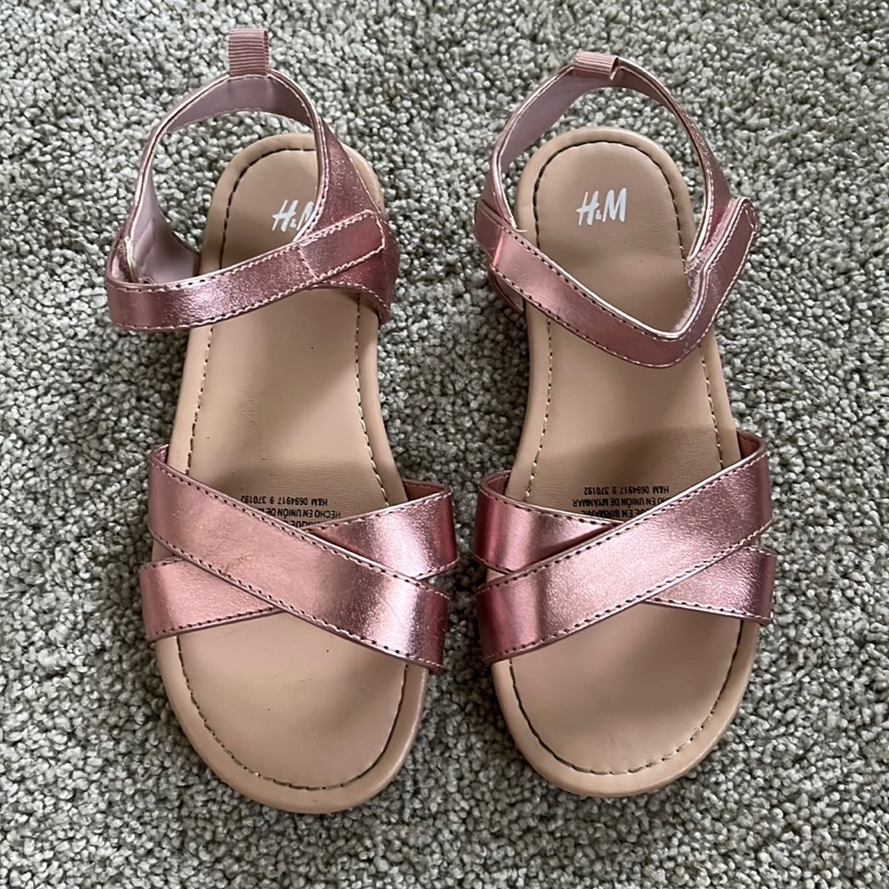 Girls H&M rose gold sandal size 12
